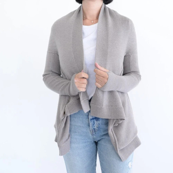 Lululemon Yoga Wrap  it Up100% Merino Wool Sweater Cardigan High Low Hem 4 - Picture 2 of 12